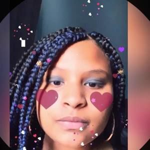 Meet your Posher, Carly